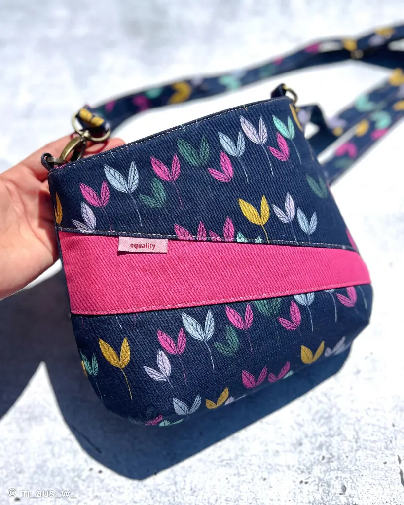 m_aus_w_DancingLeaves_100596_Calvin_935 (1).webp