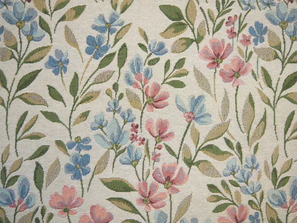Emmeline_Gobelin_Blumen_191010_q1.webp